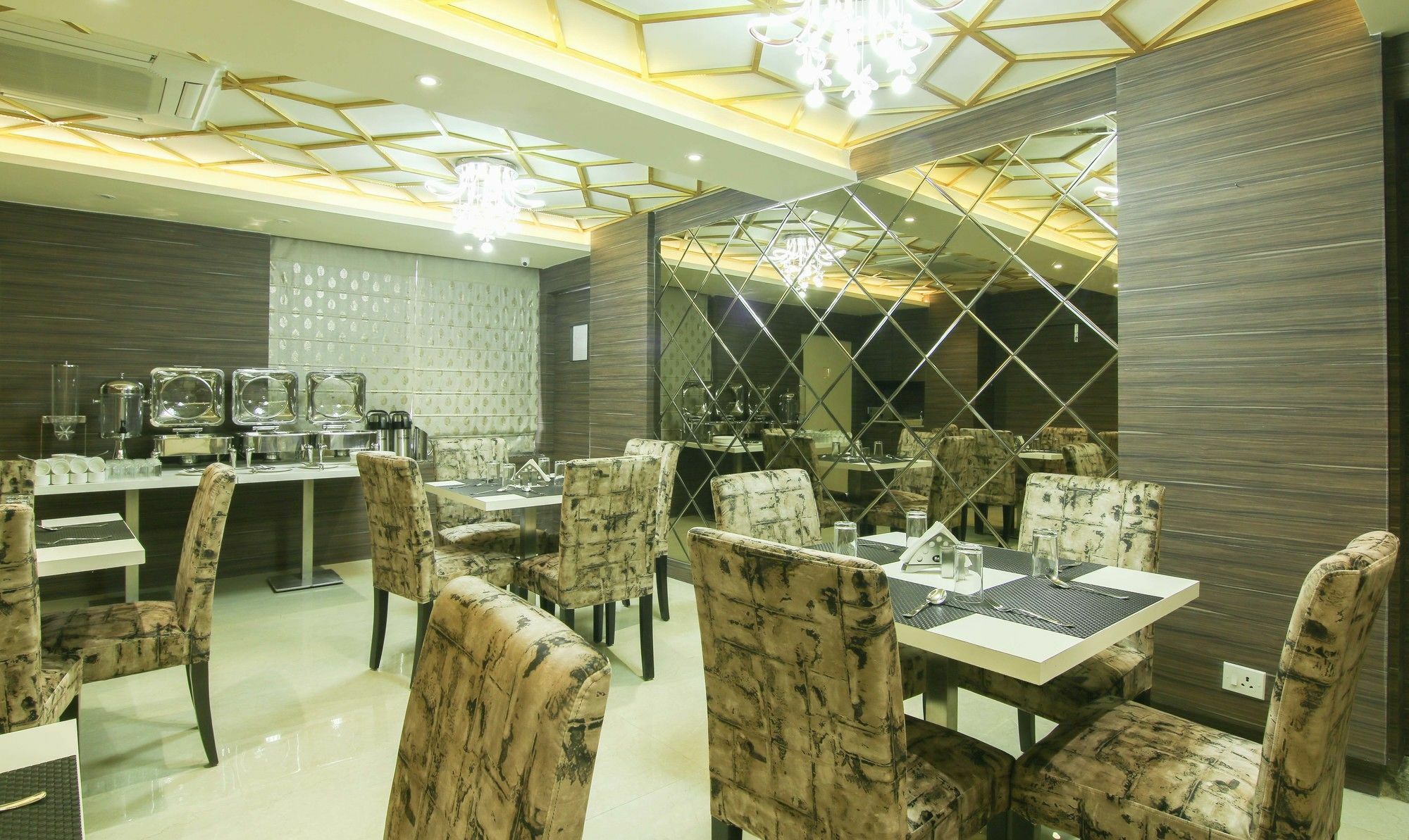 Treebo Hoops, Near Kolkata Airport Hotel Bagian luar foto